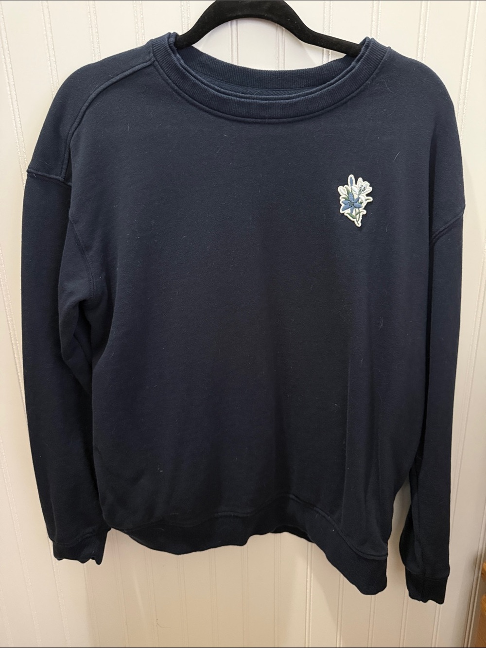 Goodfellow & Co Navy Crewneck Sweatshirt with Blue Floral Patch